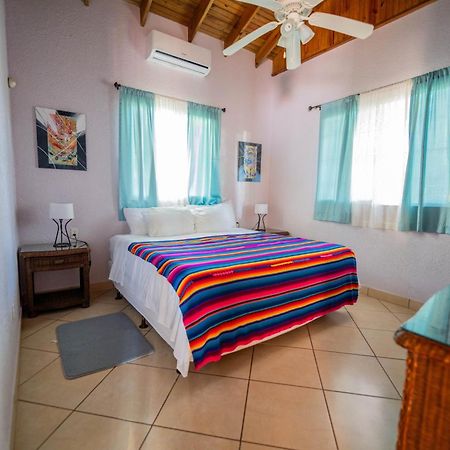 Seaside Inn Roatan West Bay Exteriér fotografie