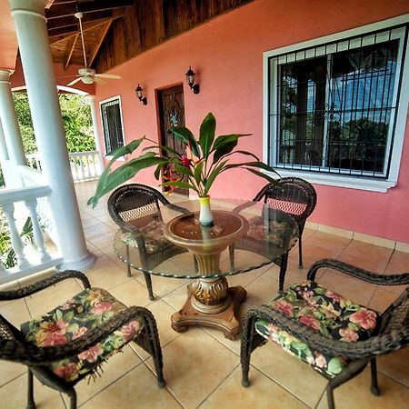 Seaside Inn Roatan West Bay Exteriér fotografie