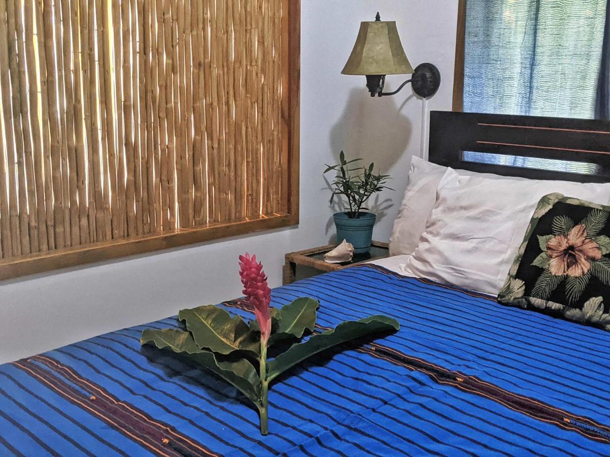 Seaside Inn Roatan West Bay Exteriér fotografie