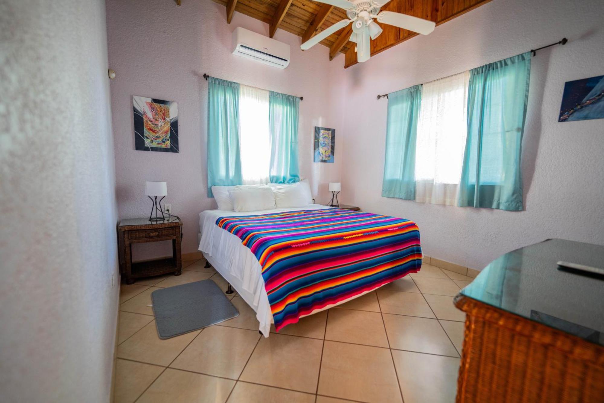 Seaside Inn Roatan West Bay Exteriér fotografie
